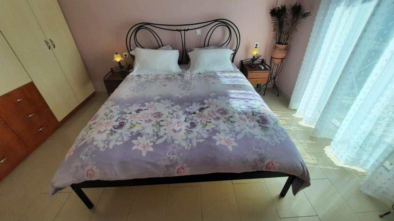Ioannis - Room With Balcony Near Limnopula Gavrolimni Eksteriør billede
